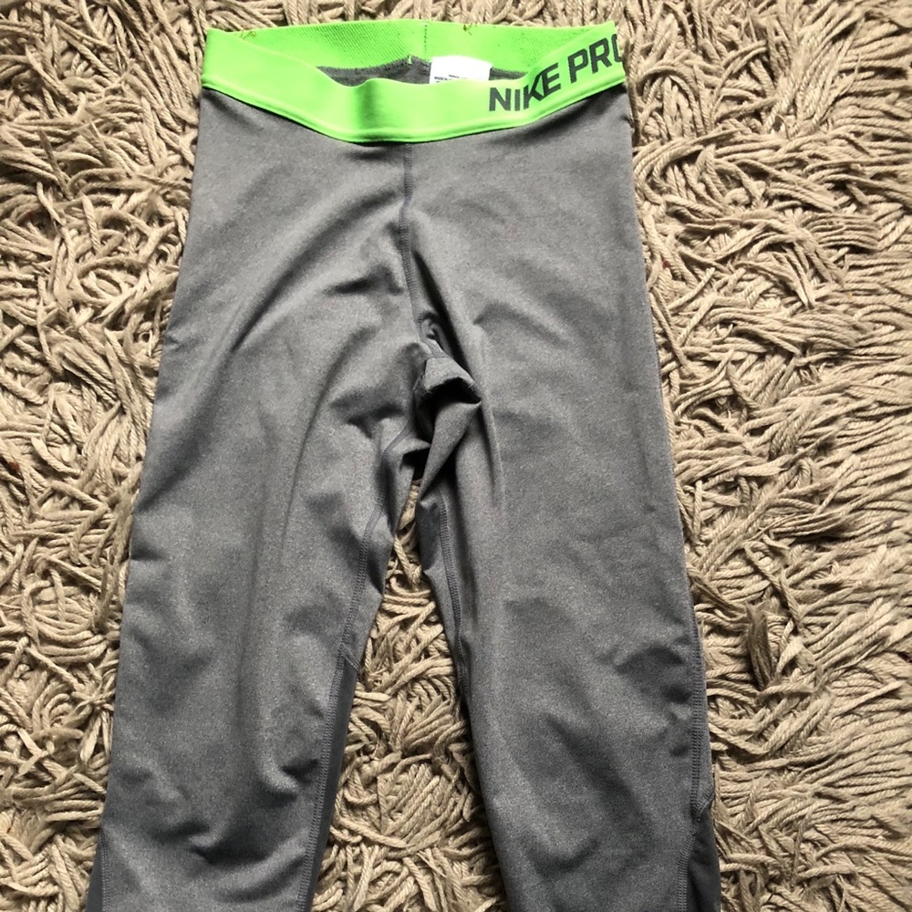 Nike Crop Workout Pants